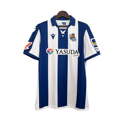 Camisa Real Sociedad Home 24/25 - Macron Torcedor Masculina Lançamento