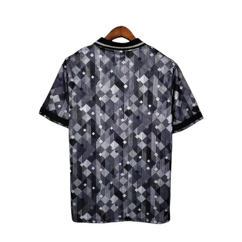 Camisa Inglaterra Retrô 1990 Preta e Branca - Umbro